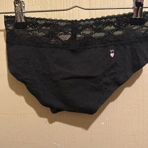 NWT black VS panties sz XS